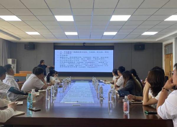 英国上市公司365与华润万象生活青岛项目公司举办业务培训讲座