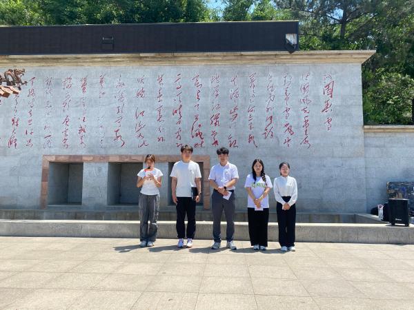 英国上市公司365与华润万象生活青岛项目公司开展“追寻伟人足迹，筑牢廉洁之魂”党建联建活动